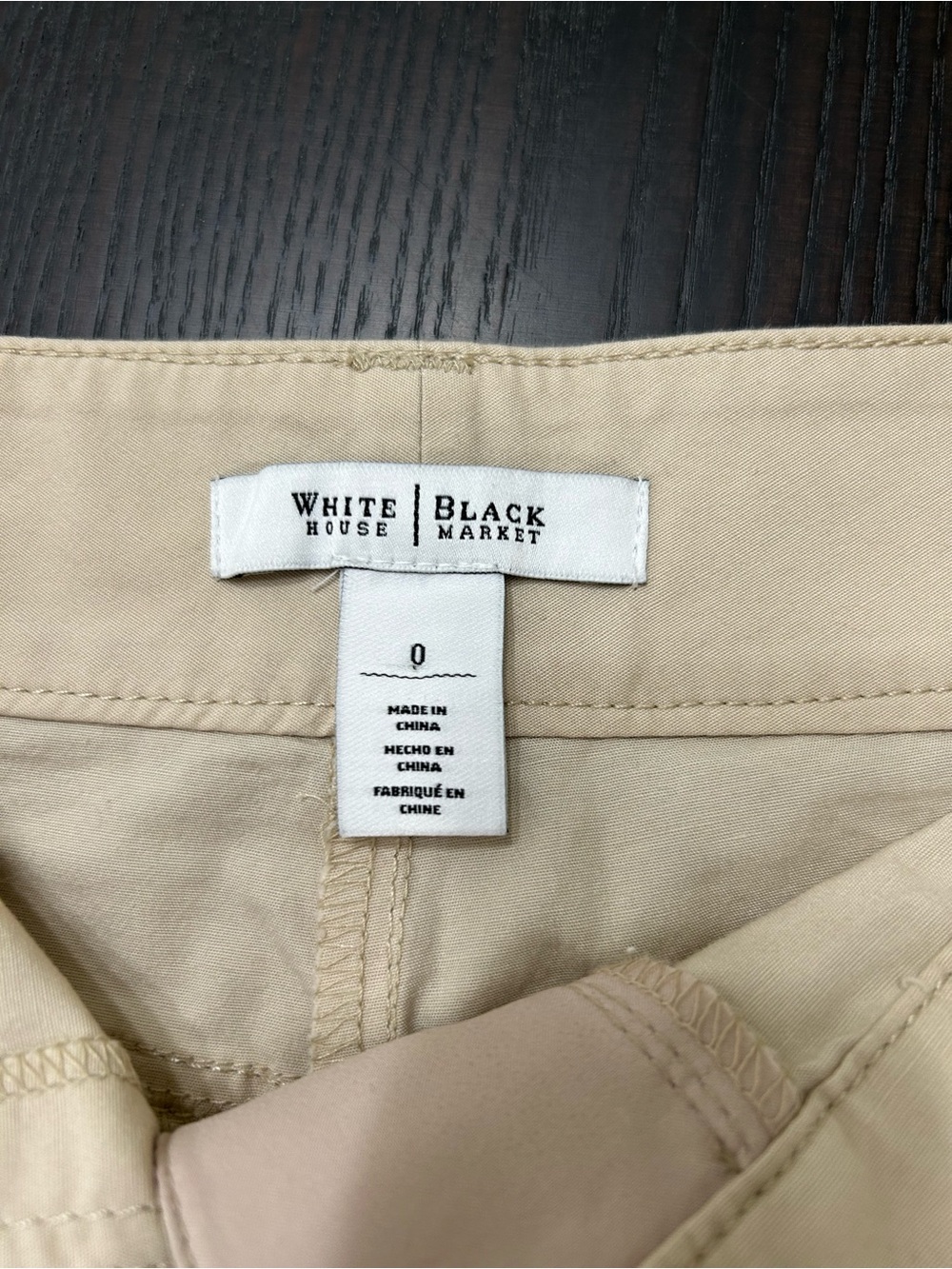 WHITE HOUSE BLACK MARKET CARGO SHORTS SIZE 0 - Picture 3 of 6